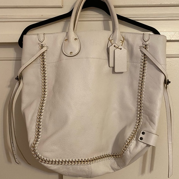 Tote - Picture 5 of 5